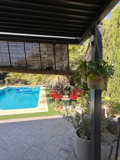 Espectacular Alojamiento Con Piscina En Lliria Exterior photo